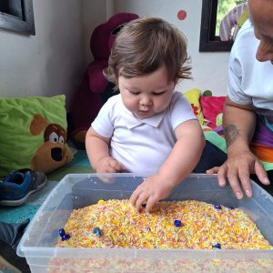 xploración de Texturas en Kids Tree Learning Club