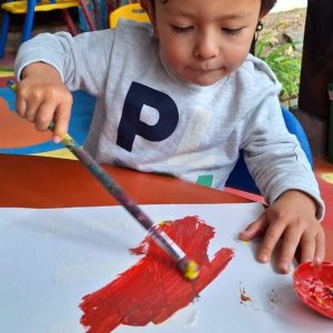 Pintura y Creatividad en Kids Tree Learning Club Pintura y Creatividad en Kids Tree Learning Club